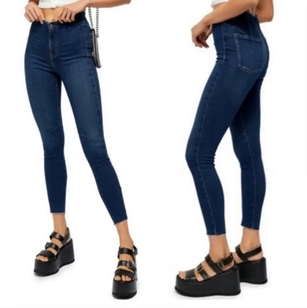 Free People We the Free Miles Away Skinny Jeans size 27